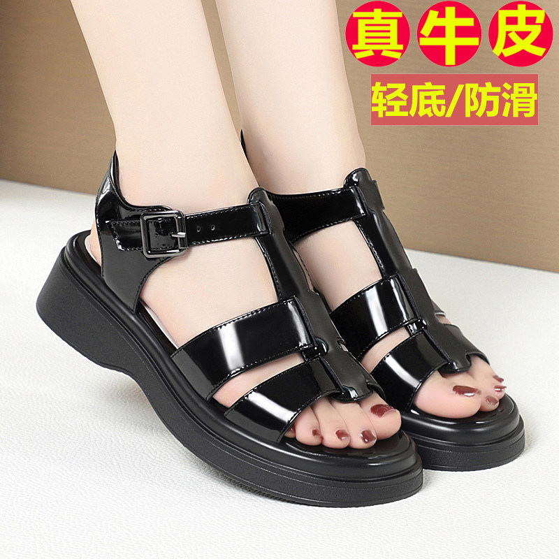 夏季女凉鞋真皮厚底坡跟罗马鞋子妈妈鞋亮皮软底中跟镂空露齿透气
