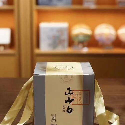 绿雪芽白牡丹福鼎白茶原料特级2013年500克