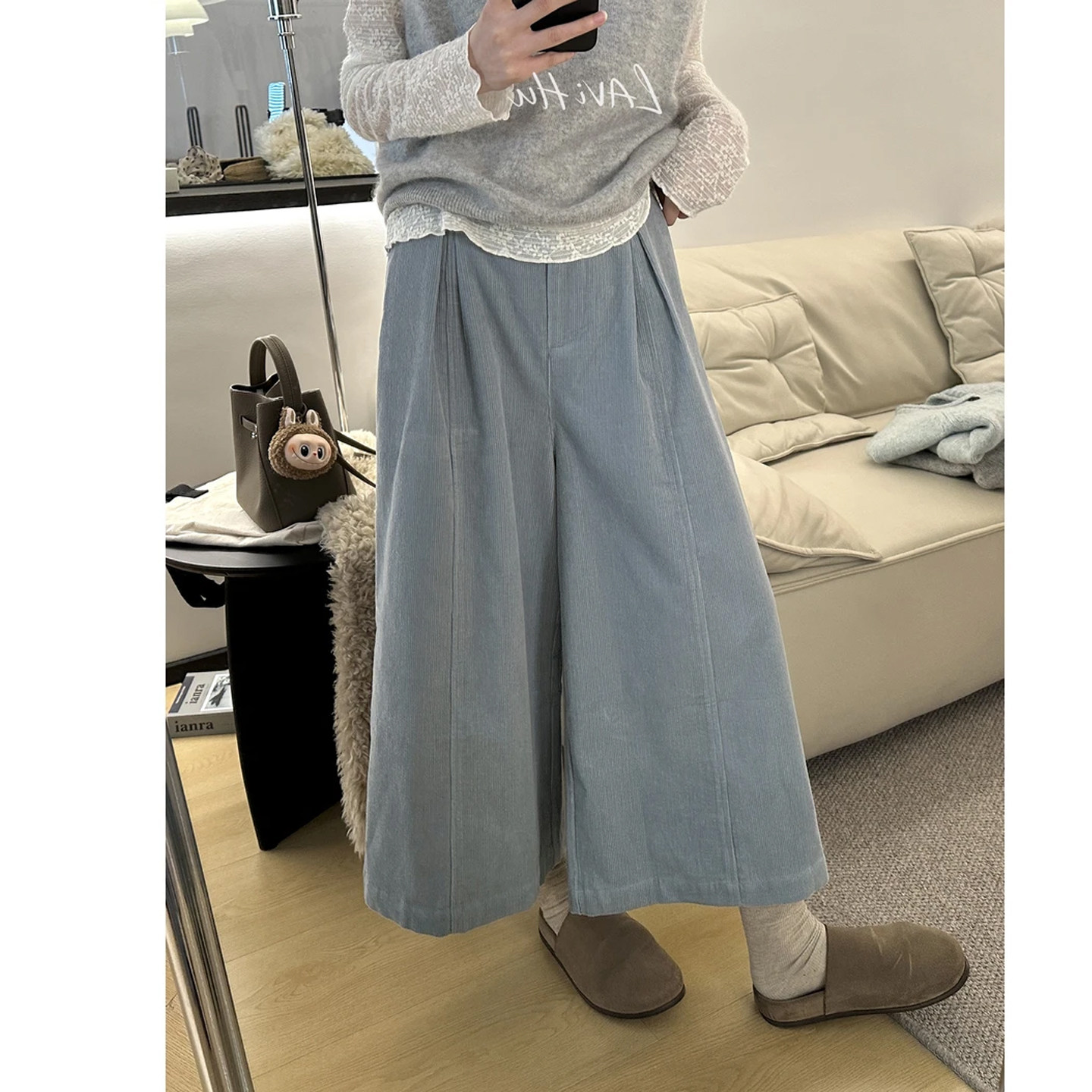 韩系穿搭浅蓝色灯芯绒阔腿裤女秋冬新款宽松显瘦直筒休闲九分裤子