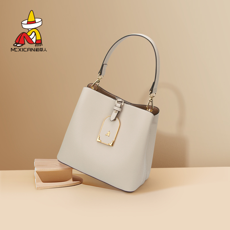 稻草人真皮牛皮大容量时尚水桶包