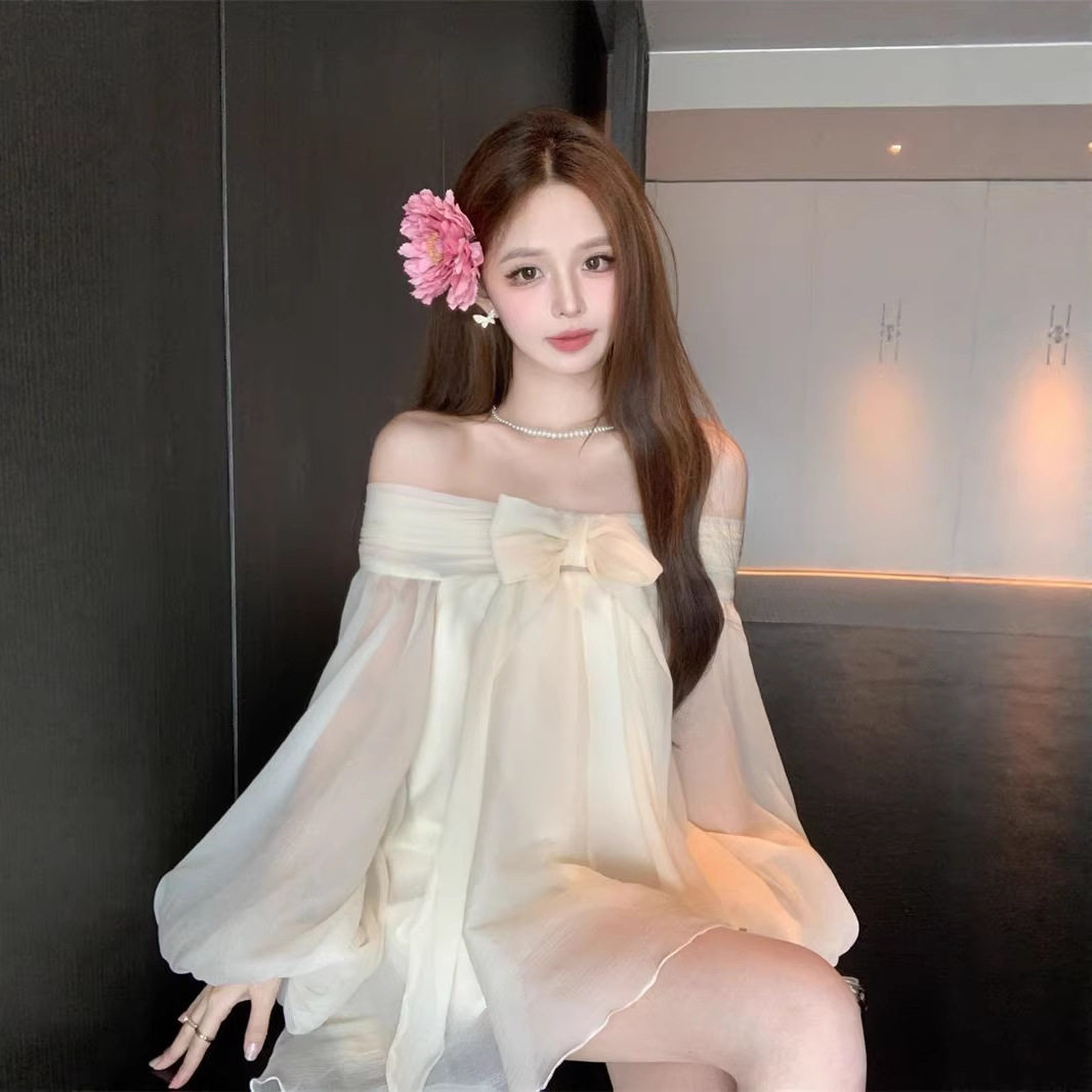 温柔风法式蝴蝶结一字肩雪纺连衣裙夏季新款气质减龄宽松显瘦短裙