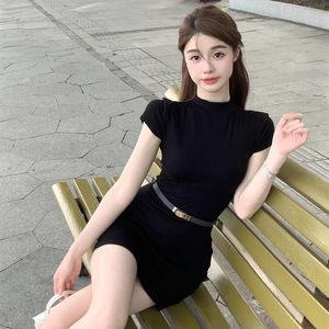 纯欲气质设计感半高领连衣裙女夏季甜辣妹收腰显瘦包臀短裙