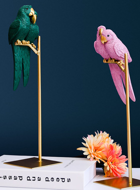 北欧轻奢情侣鹦鹉树脂摆件客厅酒柜橱窗样板间家居树枝小鸟装饰品