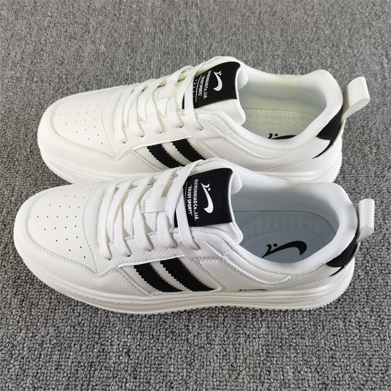 贵人鸟时尚运动休闲跑步鞋板鞋