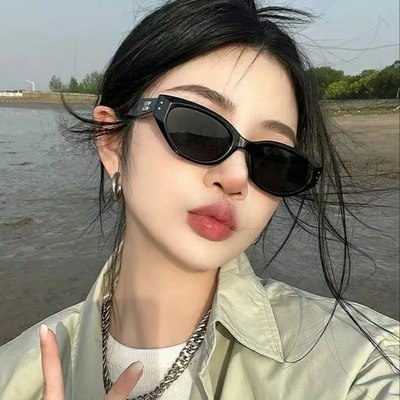 网红同款高级感猫眼墨镜男女设计感潮酷四点太阳镜jennie窄框眼镜