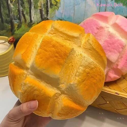 High Quality Slow Rising Bread Oversized Pineapple Bun Stres