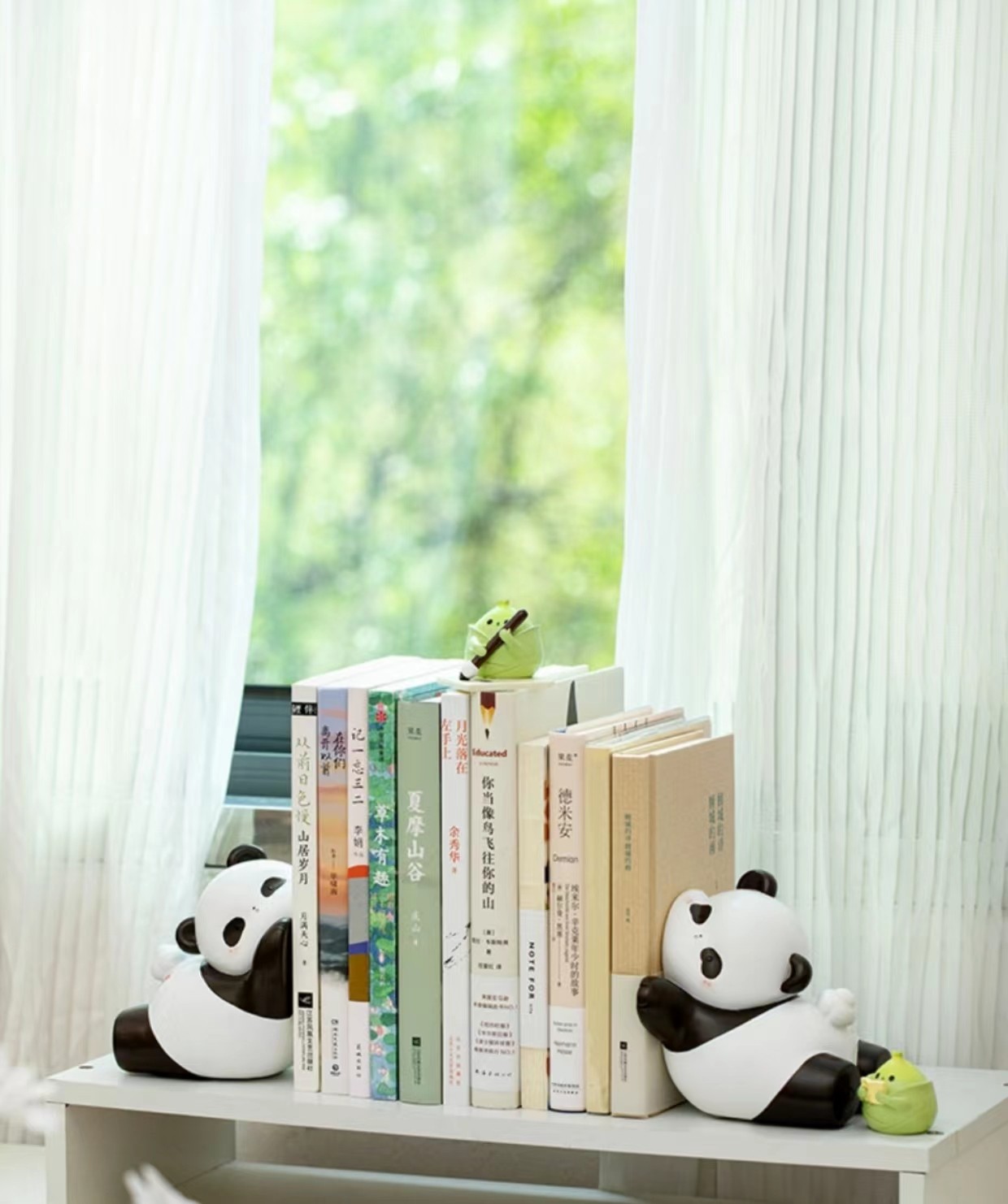 故宫熊猫墨宝书立摆件 学生文具书桌书架图书阅读架桌面文化用品