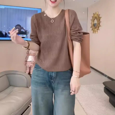 今年流行特惠24977大爱美依缘2024秋季新款法式小众显瘦减龄上衣