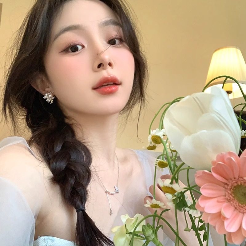 2026新款爆款银色珍珠花簇耳环女小众轻奢高级感耳钉气质花朵耳饰,饰品/流行首饰/时尚饰品新,耳环,淘宝优惠券,粉丝福利购,淘宝优惠卷