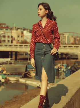 复古港风女装80年代小众设计感文艺港风气质红色衬衫波点上衣怀旧