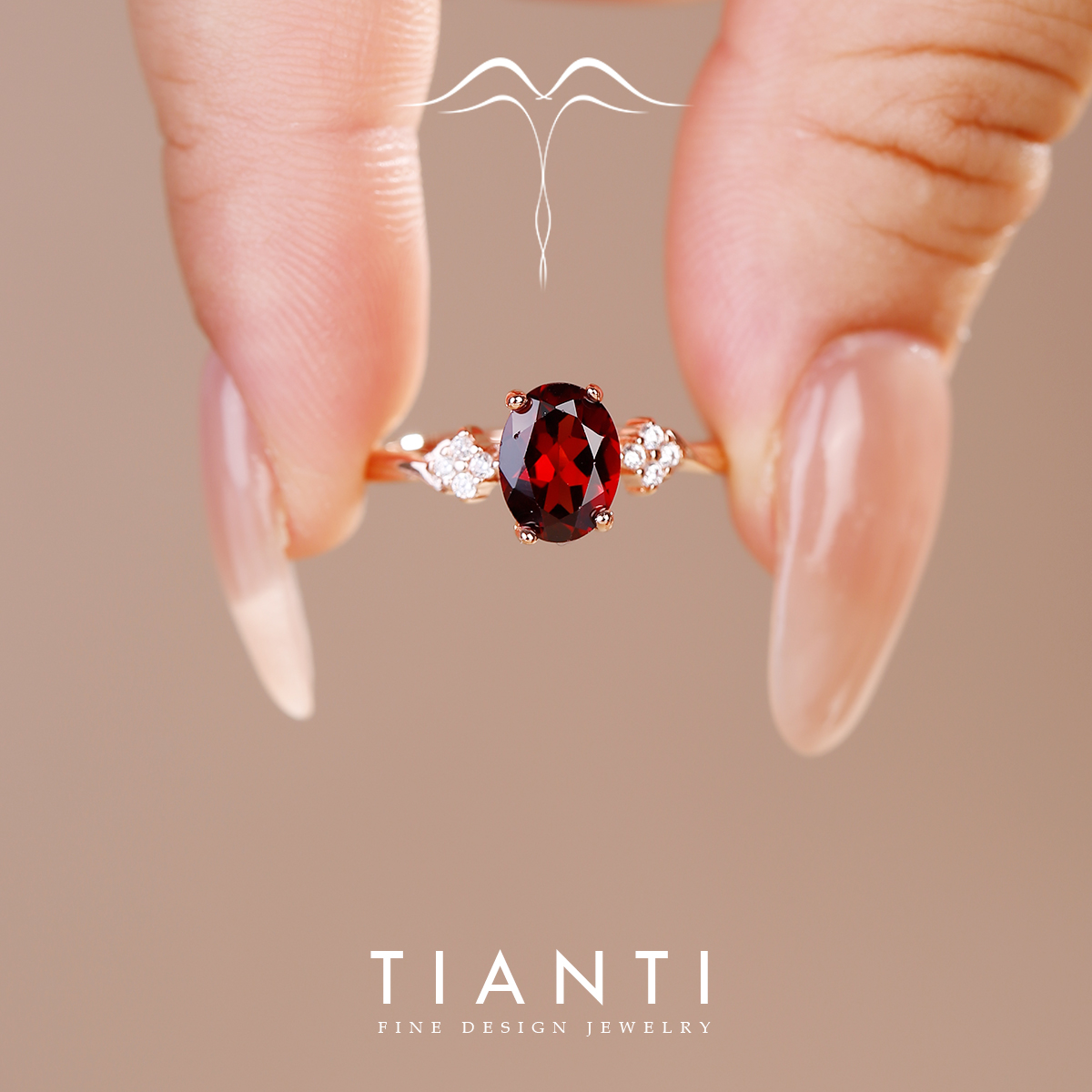 天然寶石修飾手型顯手白顯細長