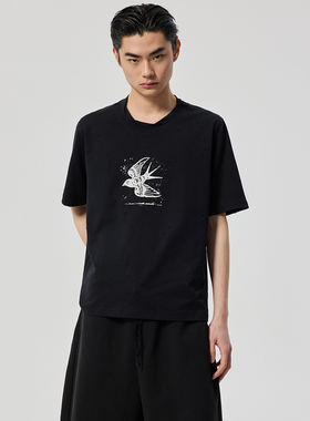 Simple Project*Ripped T-shirt 扭领虫洞雕版印花T恤