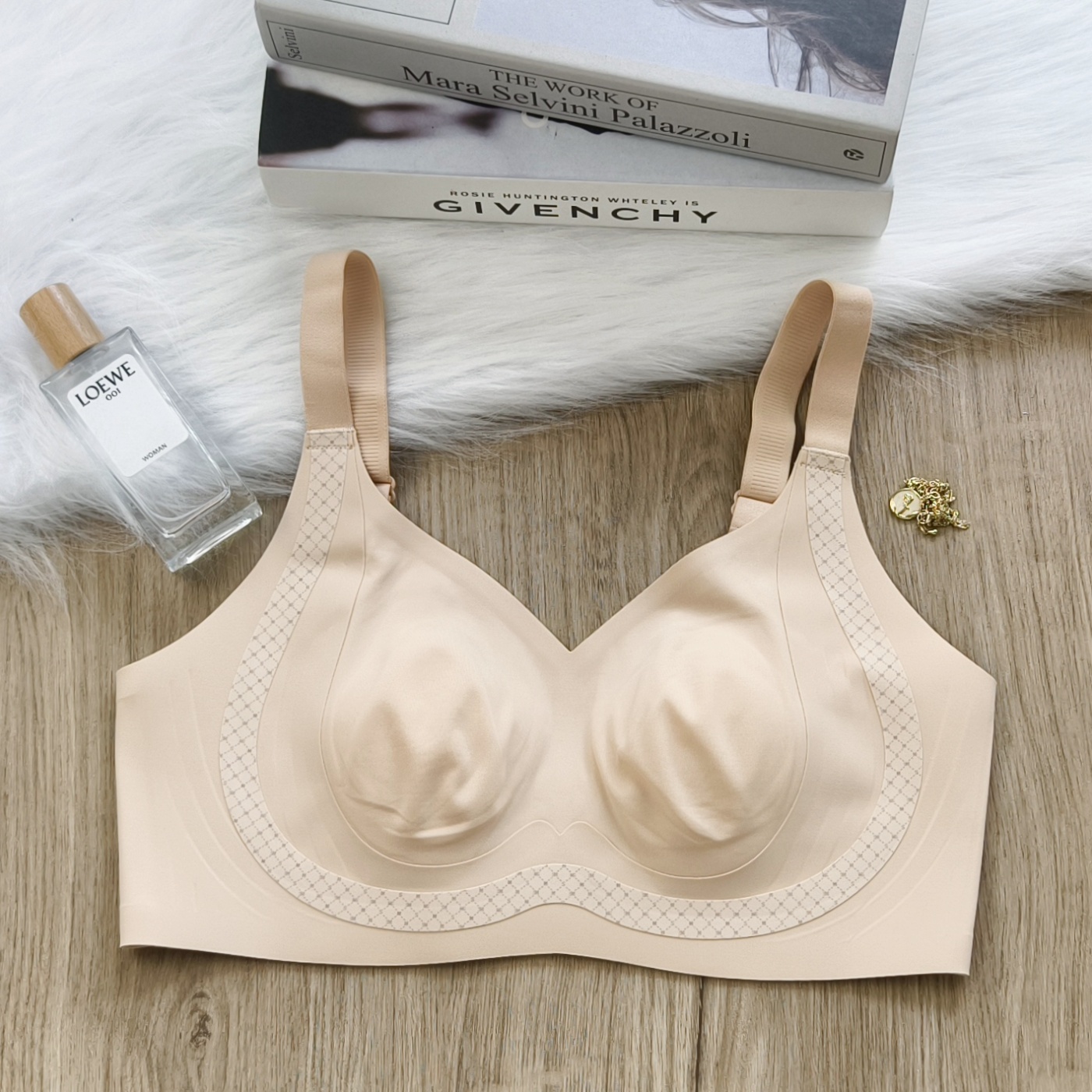 超薄无钢圈聚拢文胸大胸显小文胸