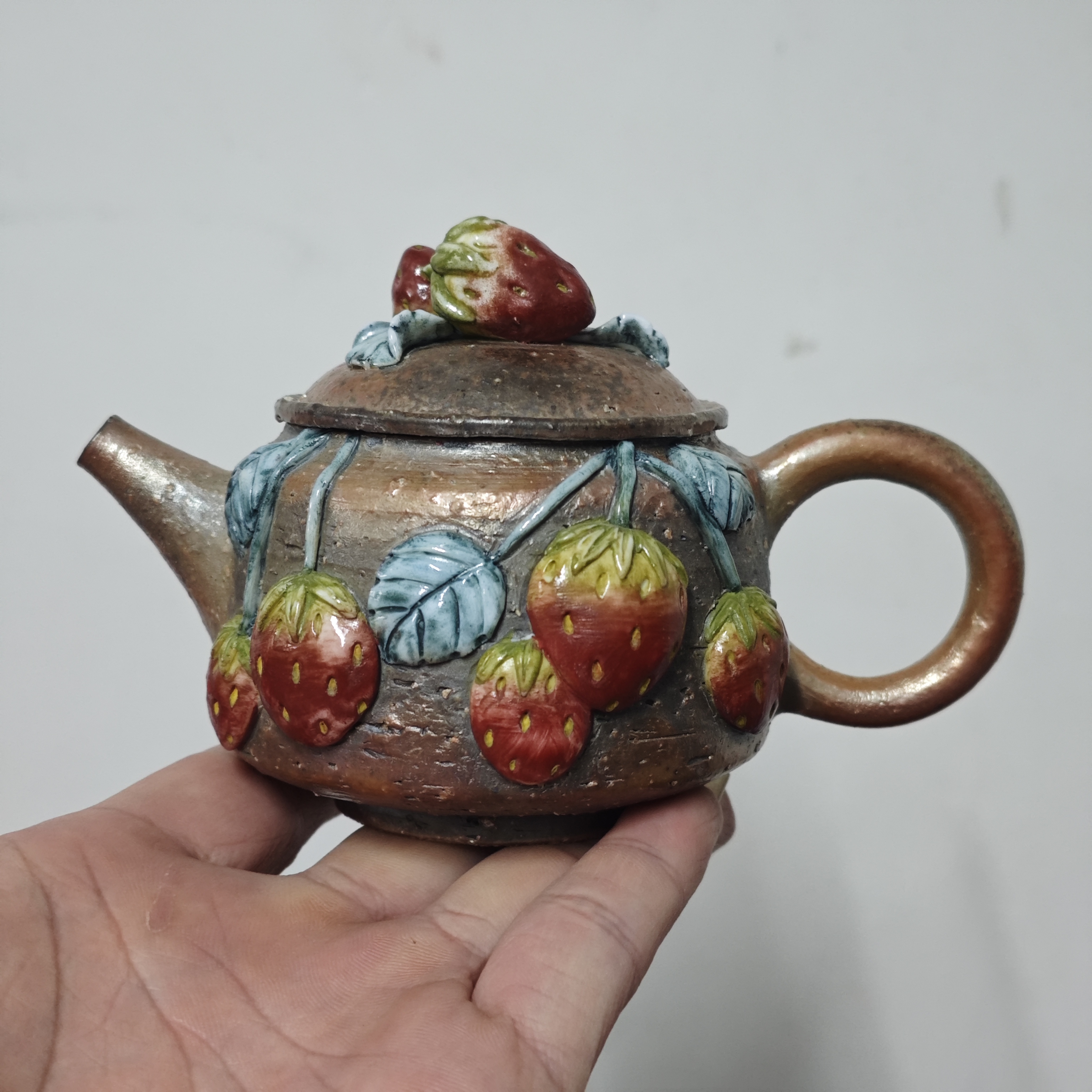 锦笔柴烧草莓茶壶全手工浮雕捏塑粗陶泡茶器茶具金彩落草灰纯手工