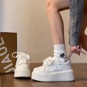 女2025春季 新款 百搭增高松糕运动休闲板鞋 四叶草厚底小白鞋 ins鞋