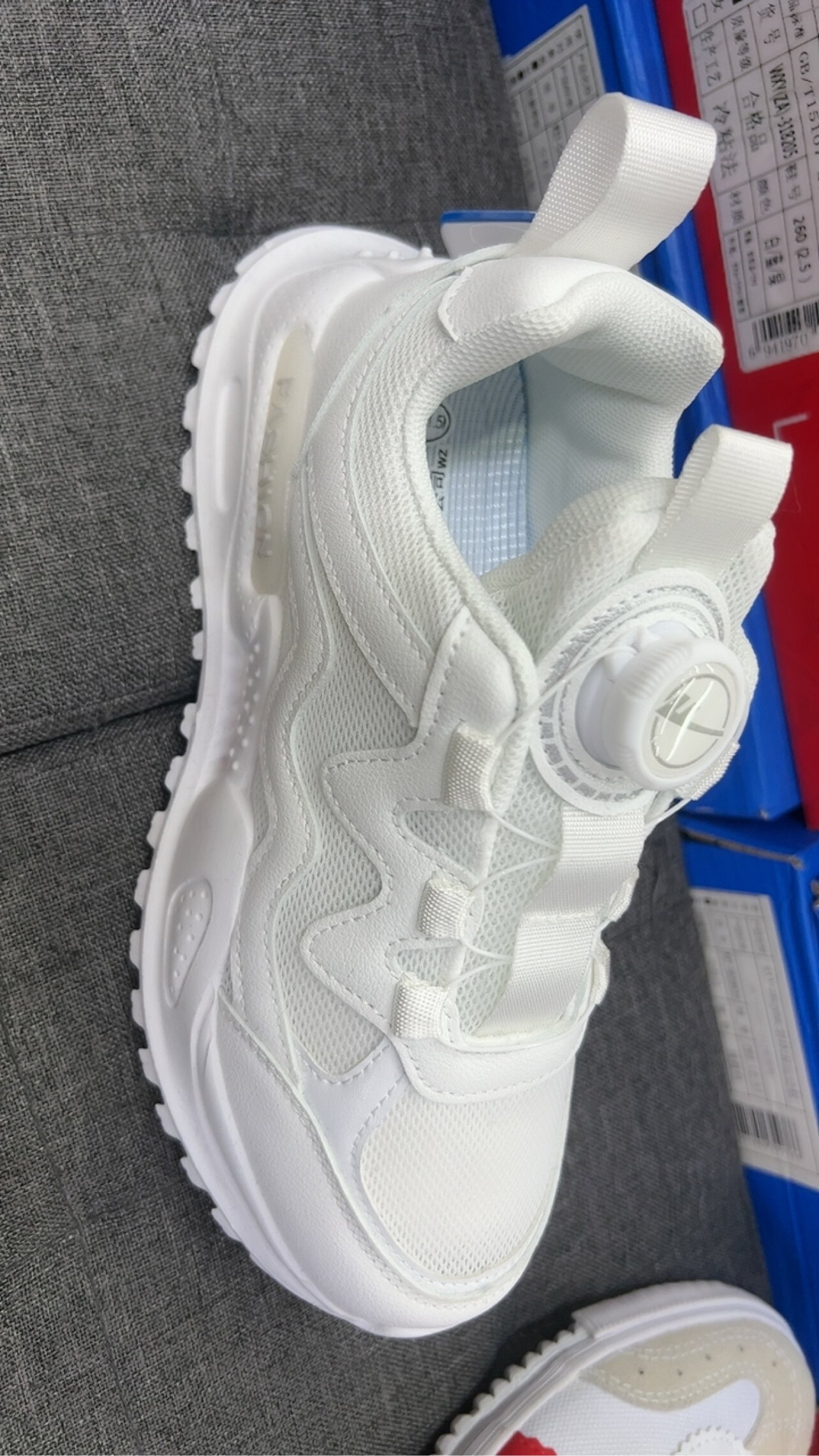 回力儿童运动鞋校园小白鞋旋转扣春秋新款男童跑步鞋女童透气软底