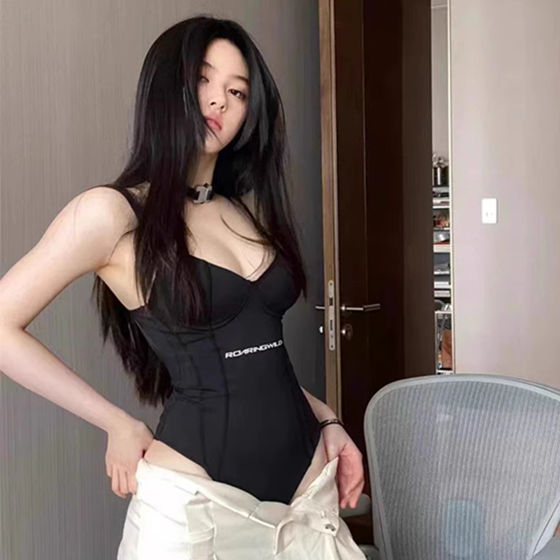 连体性感露背显瘦小性感泳衣女