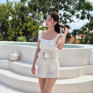 甜美少女小飞袖荷叶边分体泳衣三件套女2025爆款度假风比基尼泳装