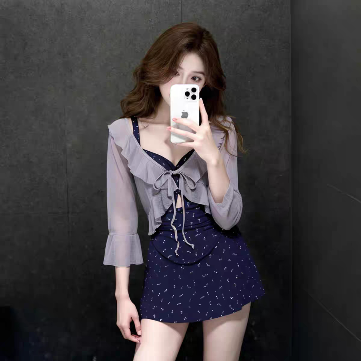 特价公主两件套连体泳衣女保守显瘦遮肚裙式长袖小碎花温泉泳装