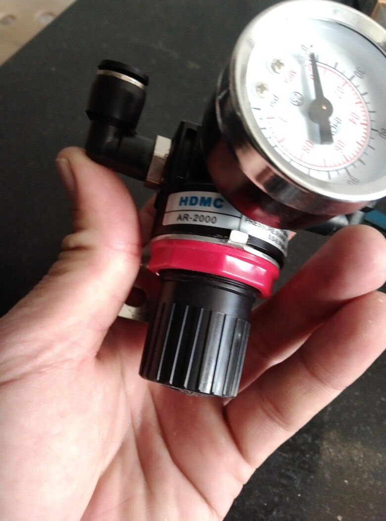 ar2000调压阀输出压力流量设定减压阀带支架压力表减小气压拆机件