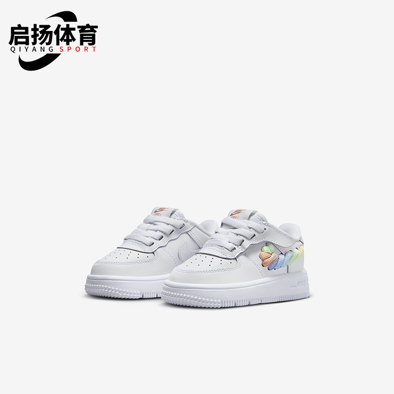 耐克樱桃柔软耐磨运动童鞋