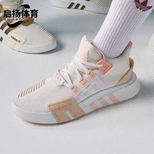 阿迪达斯男女中帮运动鞋