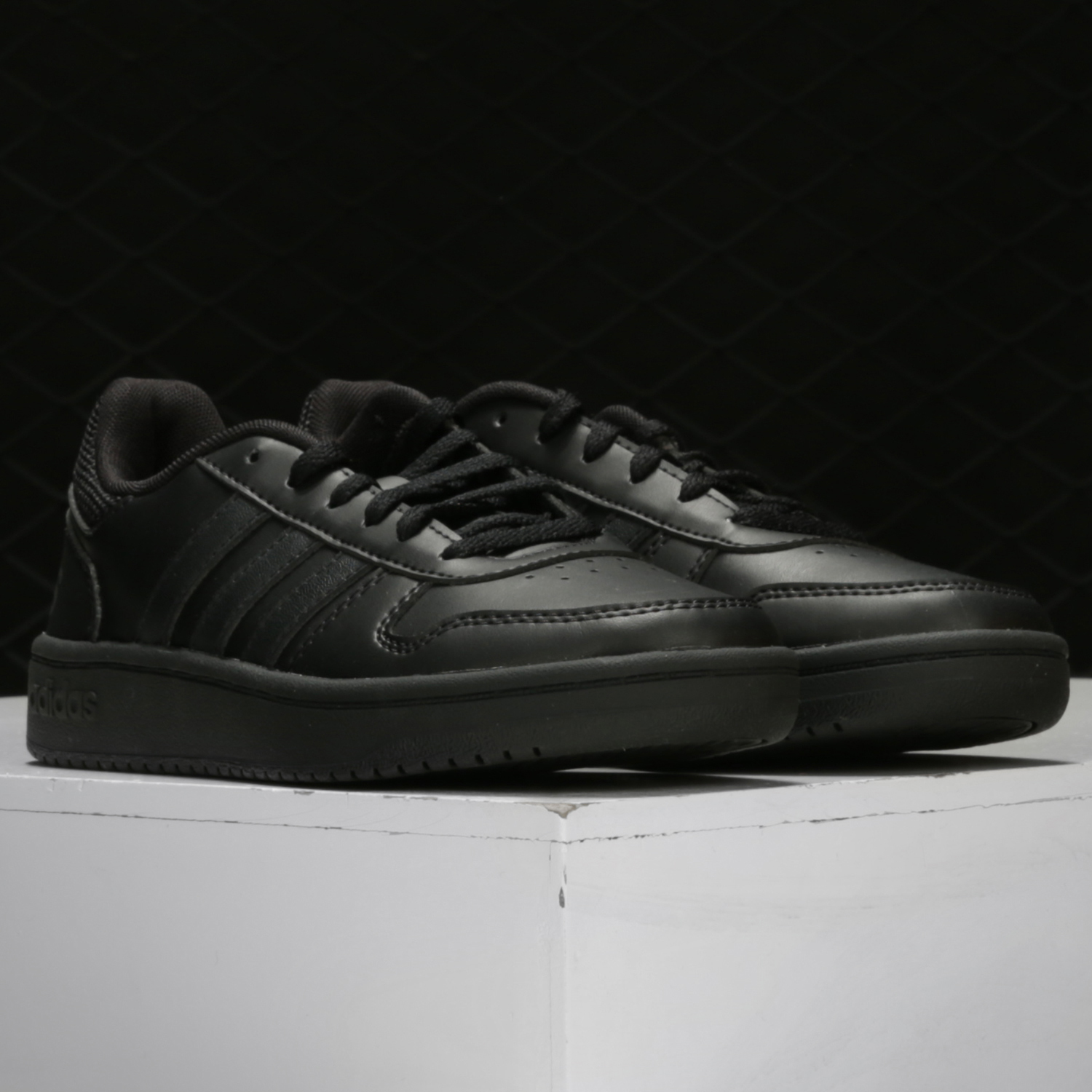 阿迪达斯正品男女休闲鞋