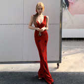 Amyway法式 性感辣妹风印花吊带连衣裙女修身 气质低领包臀鱼尾长裙