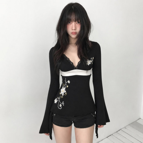 亚文化花朵印花长袖T恤女蕾丝V领