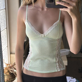 Amywa 薄荷曼波 纯欲辣妹少女蕾丝拼接吊带背心性感V领辣妹上衣
