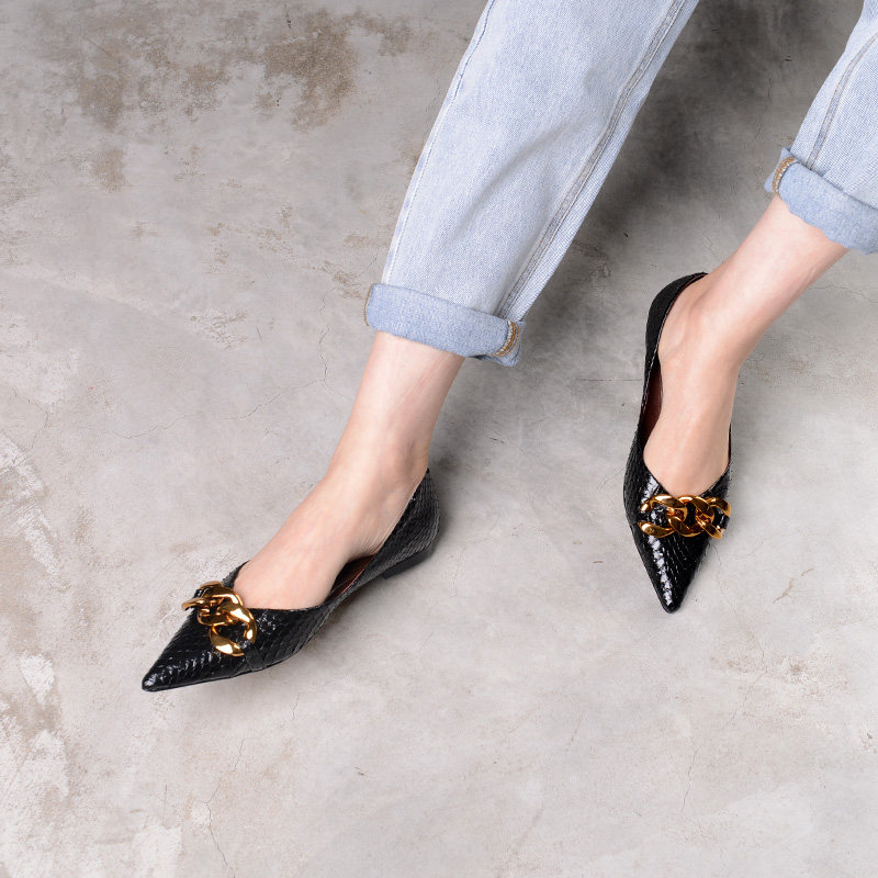 vdvc小众春季精致尖头浅口金属装饰蛇皮平底时尚单鞋百搭女鞋瓢鞋