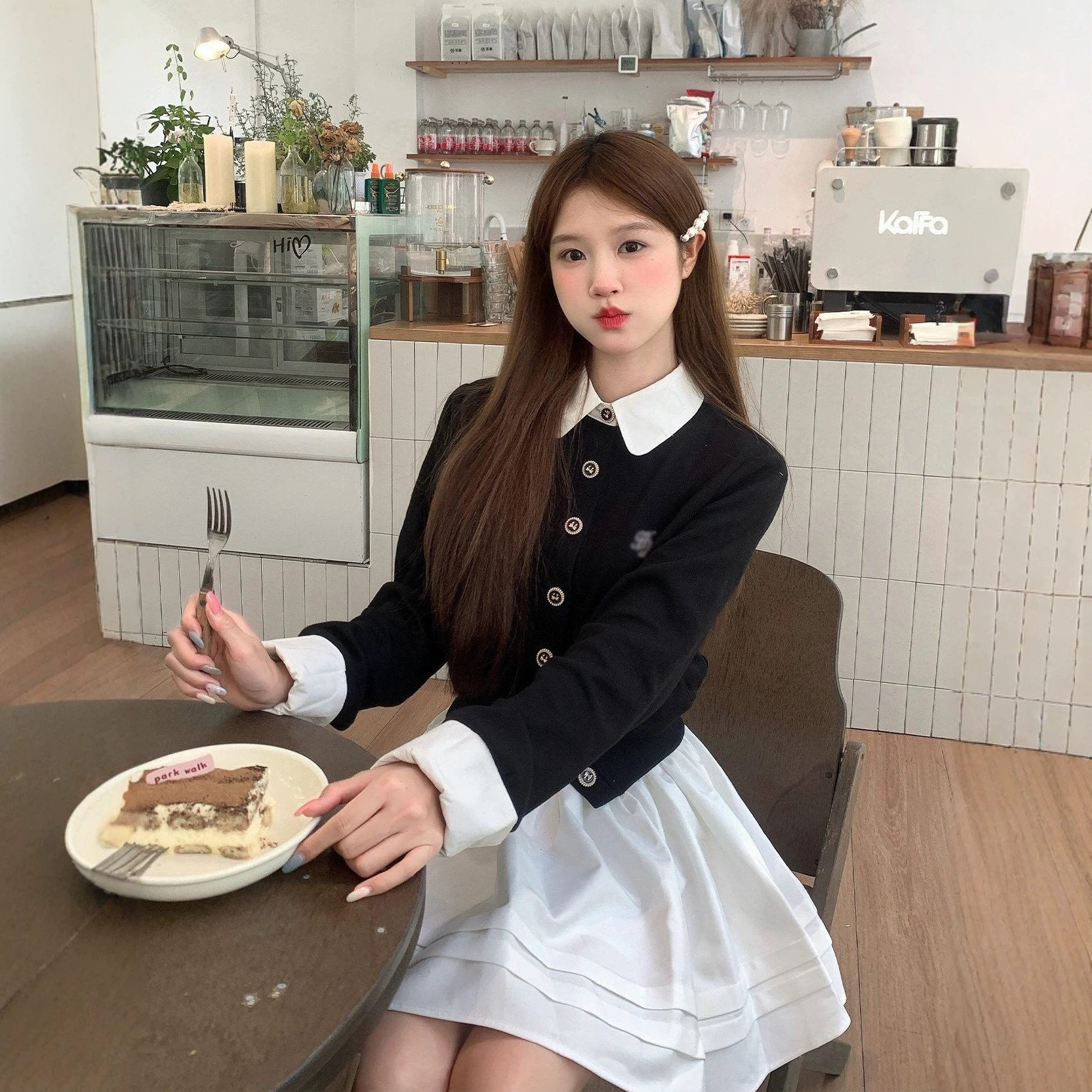 韩系学院风撞色假两件上衣女春秋季巨好看百褶裙子穿搭一整套装潮