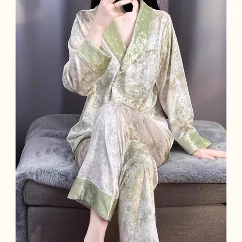 2025新款睡衣女春秋款金钻绒长袖长裤家居服套装可外穿青果领套装
