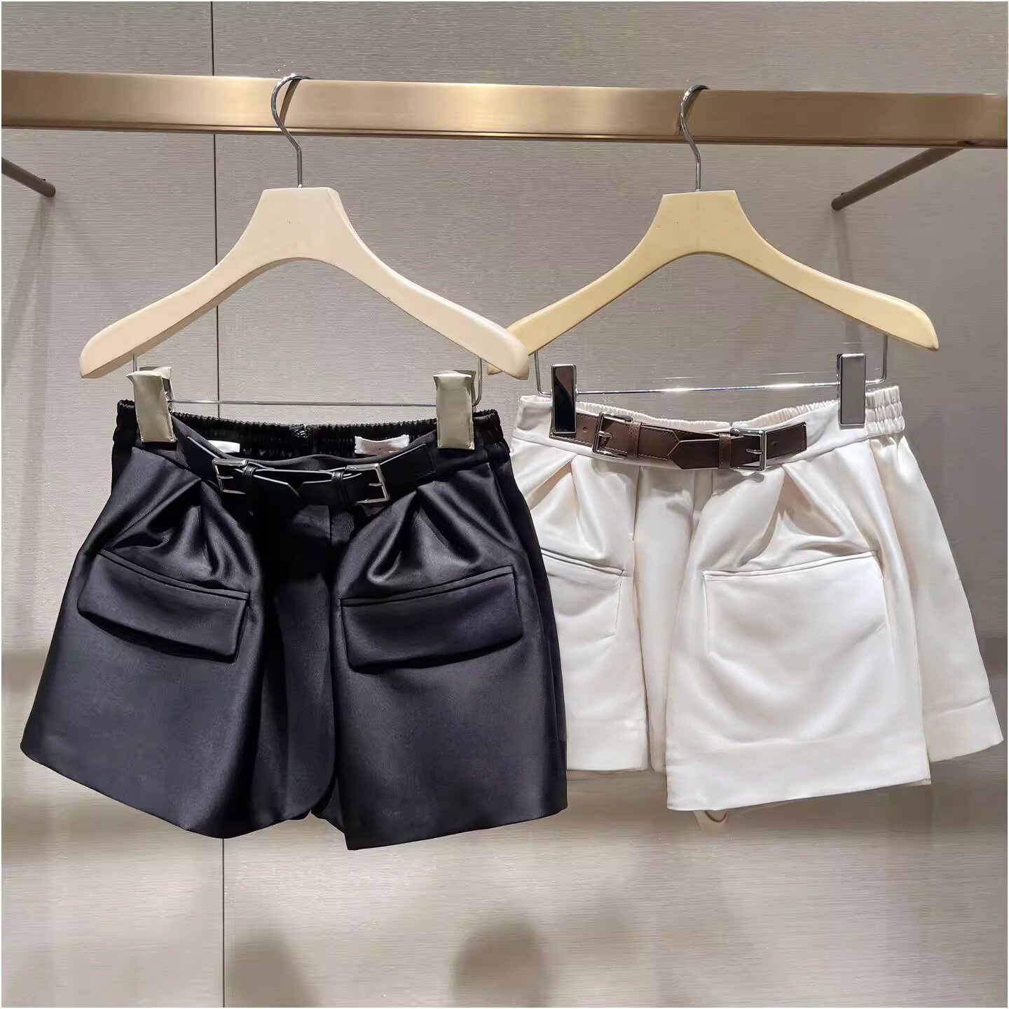 JR 2026春季新款 立体口袋工装时尚松紧高腰短裤女XSJ1Y04C