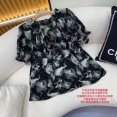 上衣女夏季 新款 气质宽松显瘦时尚 晕染水墨画荷叶短袖 印花T恤衬衫