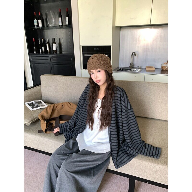 大码条纹慵懒风复古开衫女图片