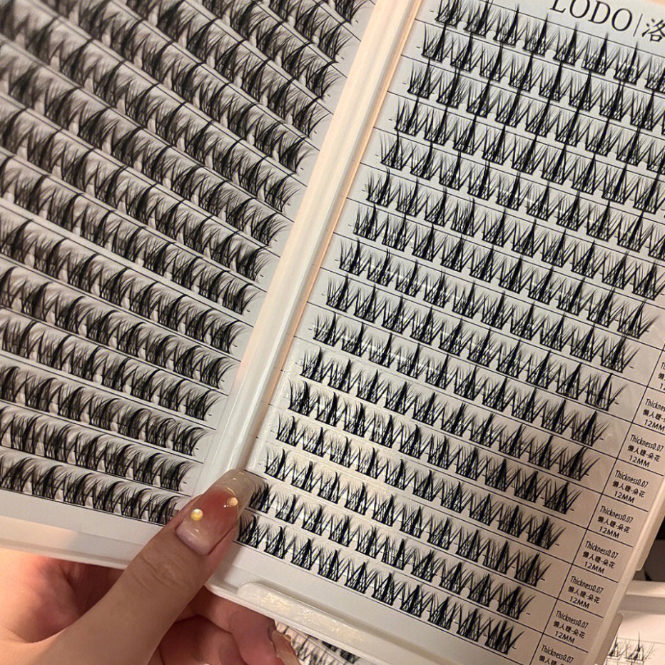 现货！洛兜睫毛书！超大容量