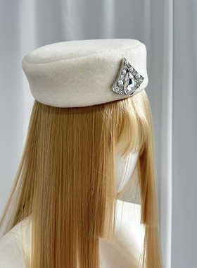 秋冬新小礼帽甜美气质时尚大气平顶帽仿貂绒帽白色高级感穿搭优雅