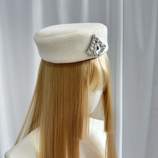秋冬新小礼帽甜美气质时尚 大气平顶帽仿貂绒帽白色高级感穿搭优雅