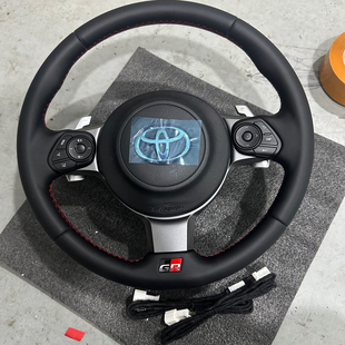 丰田GR86斯巴鲁BRZ方向盘改装方向盘总成 致炫威驰锐志皇冠NOAH80