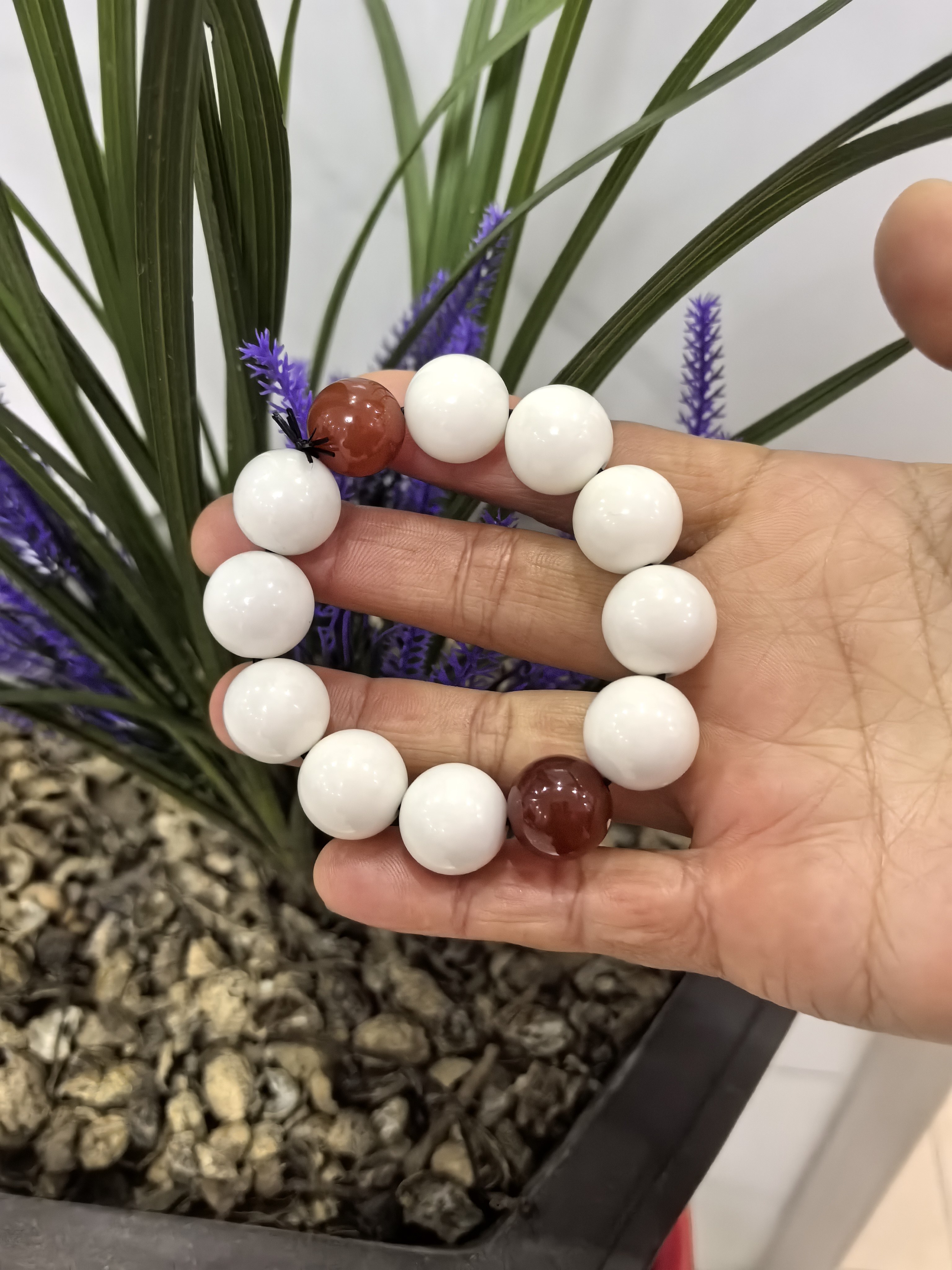 西藏天然玉石象牙玉手串