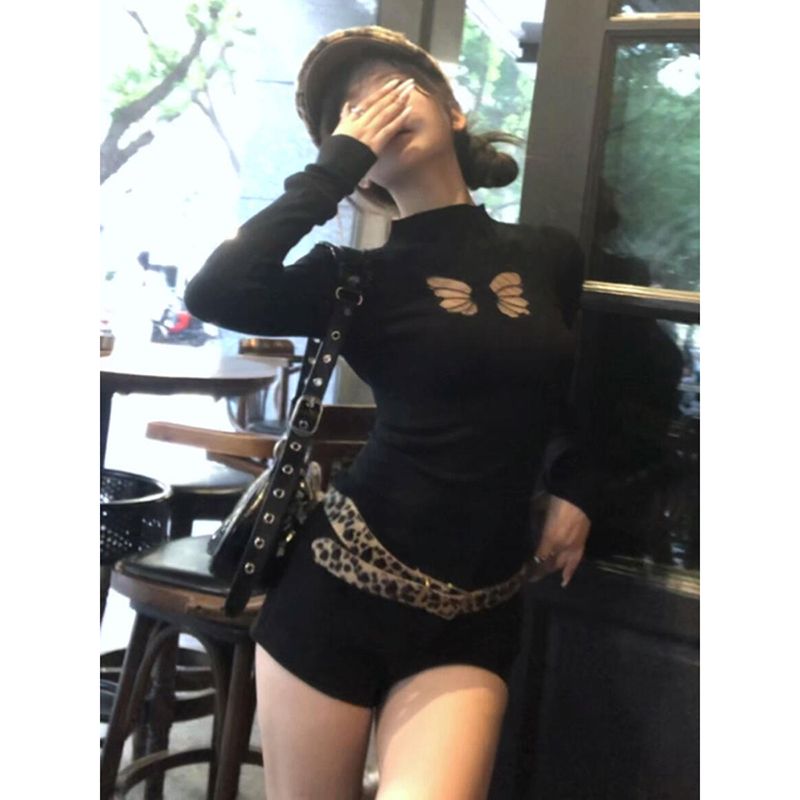 韩系穿搭镂空刺绣蝴蝶长袖T恤女