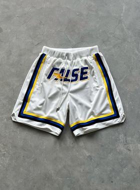 False Perception 闪电刺绣Logo冰丝网面休闲短裤白色