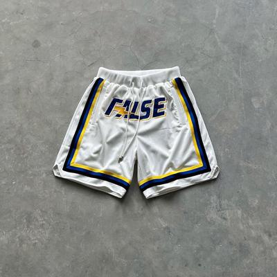 金色闪电刺绣网面条纹运动短裤