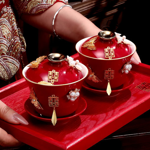 高档喜碗敬茶杯摄影很出片