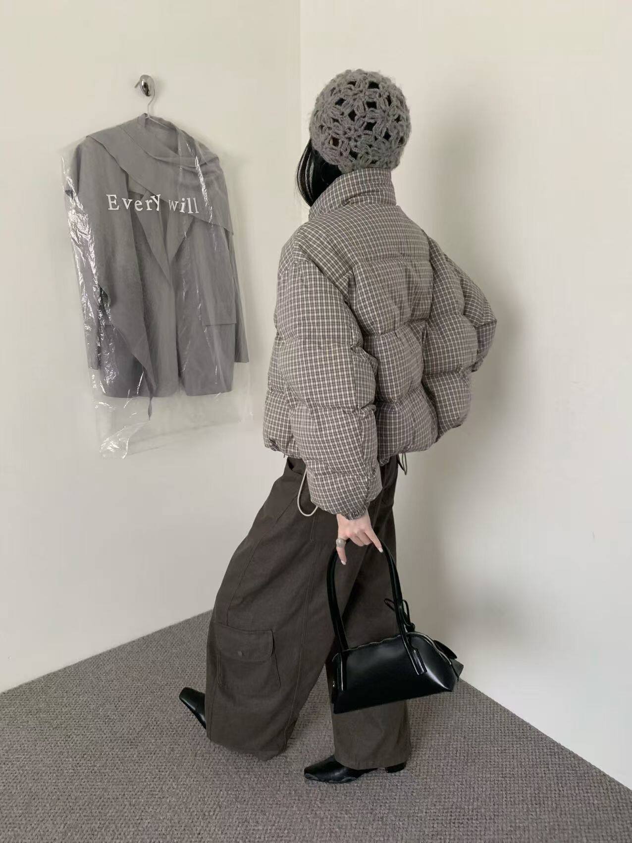 韩版东大门2025新款泡芙面包立领百搭宽松加厚90白鸭羽绒服女潮