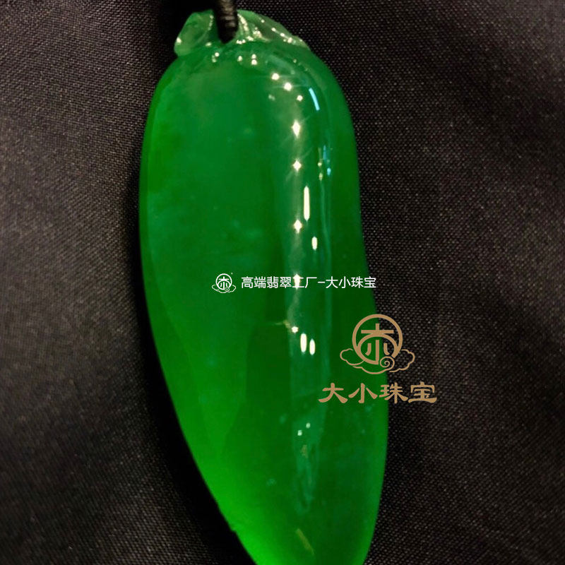大小珠宝冰种木那料满色帝王绿天然翡翠福瓜吊坠老坑种满绿大福瓜