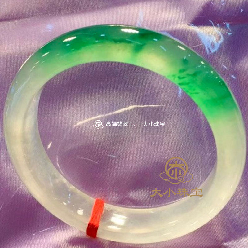大小珠宝冰种起光感辣绿天然翡翠手镯正圈54老坑种阳绿色缅甸玉镯