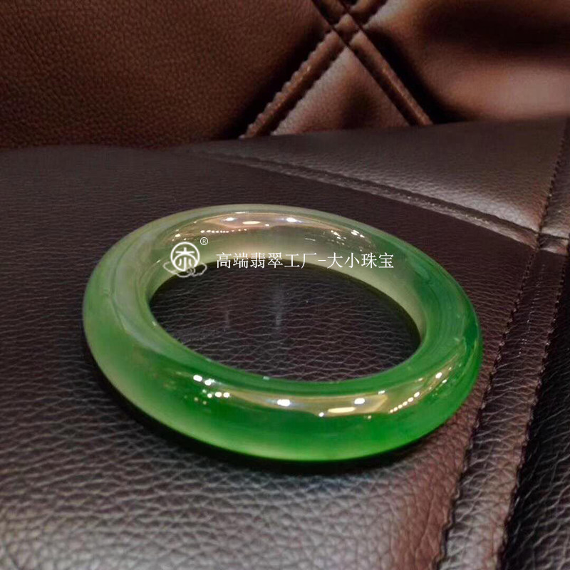 大小珠宝 缅甸老坑高冰种阳绿翡翠手镯玉镯子女款圆条小圈口53mm