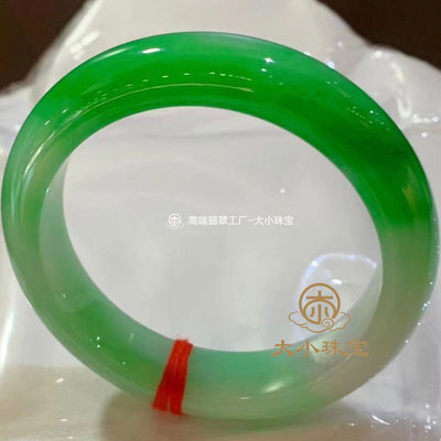 大小珠宝糯种阳绿色翡翠玉镯
